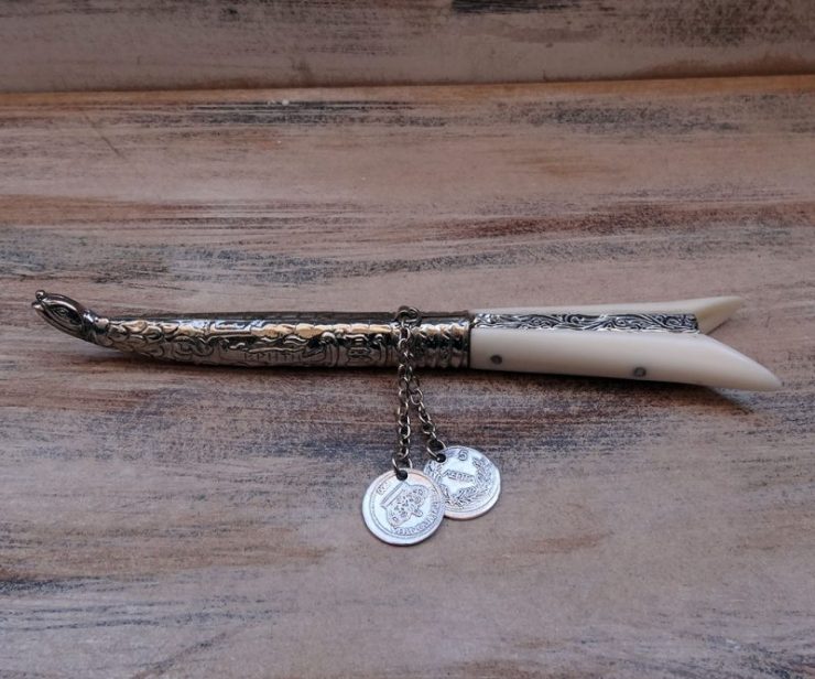 paradosiako-kritiko-machairi-epargyro-18cm-01-800x800